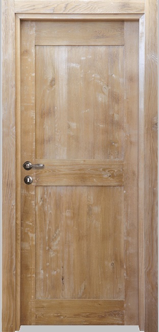 door of the past wooden antiqua